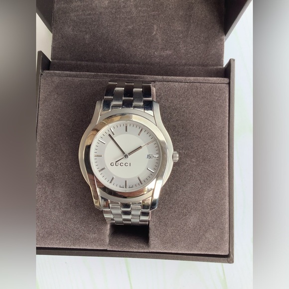 Dressy men’s GUCCI watch 🌟🌟🌟 - Picture 9 of 15